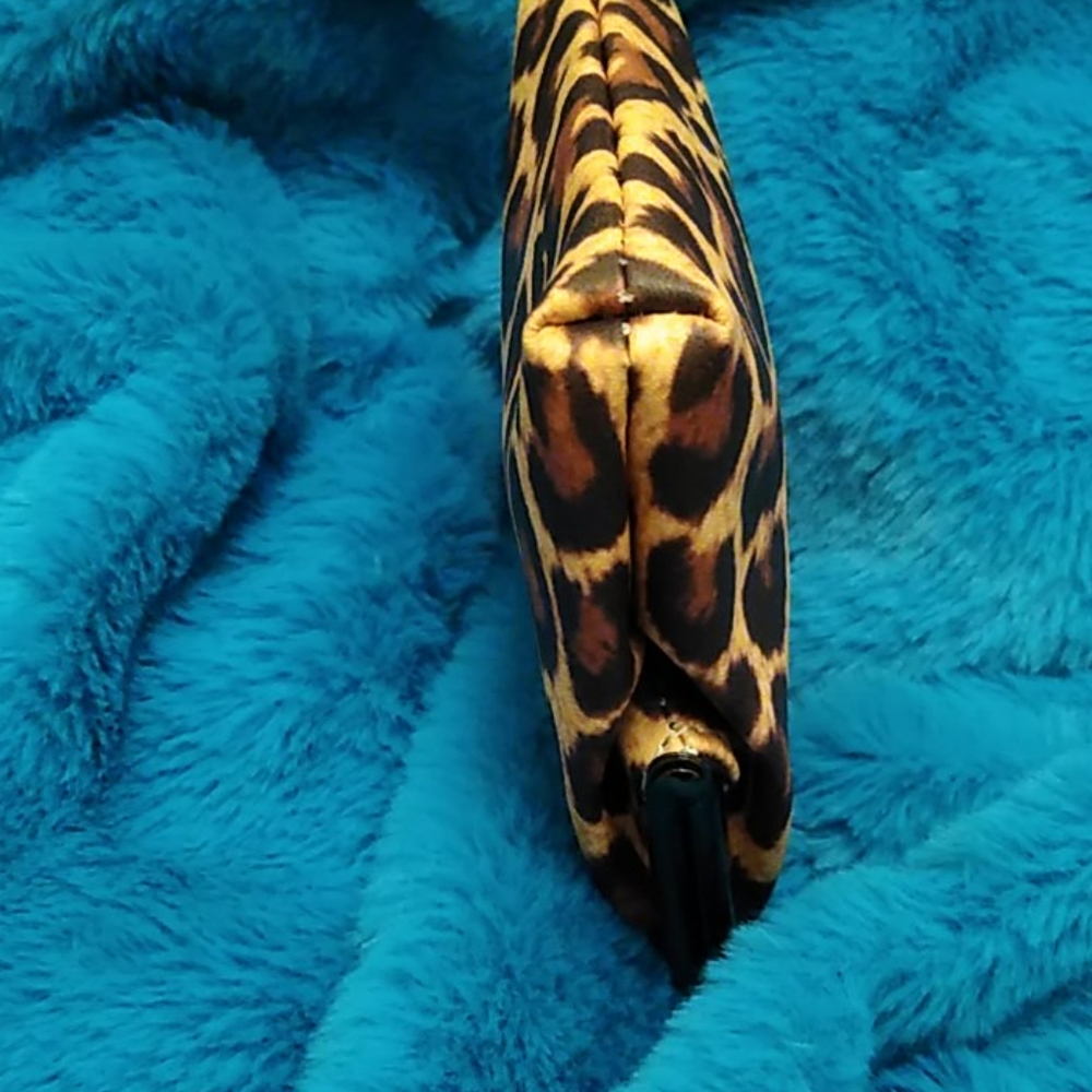 Leopard Coinpurse - Picture 8 of 8